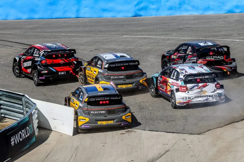 Istanbul Racing Circuit photo