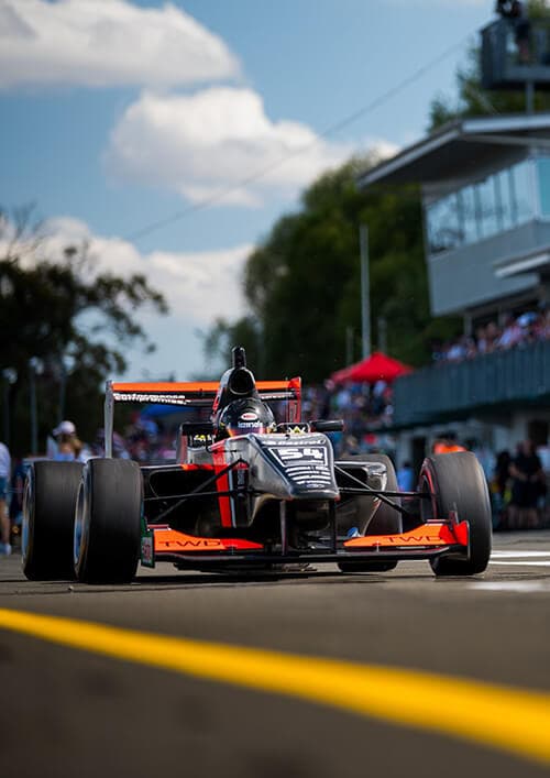 Manfield Autocourse photo